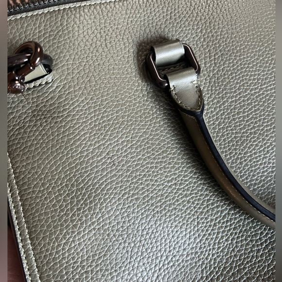 LIKE NEW! COACH Slim laptop bag in hard to find green pebbled leather. - Picture 3 of 7
